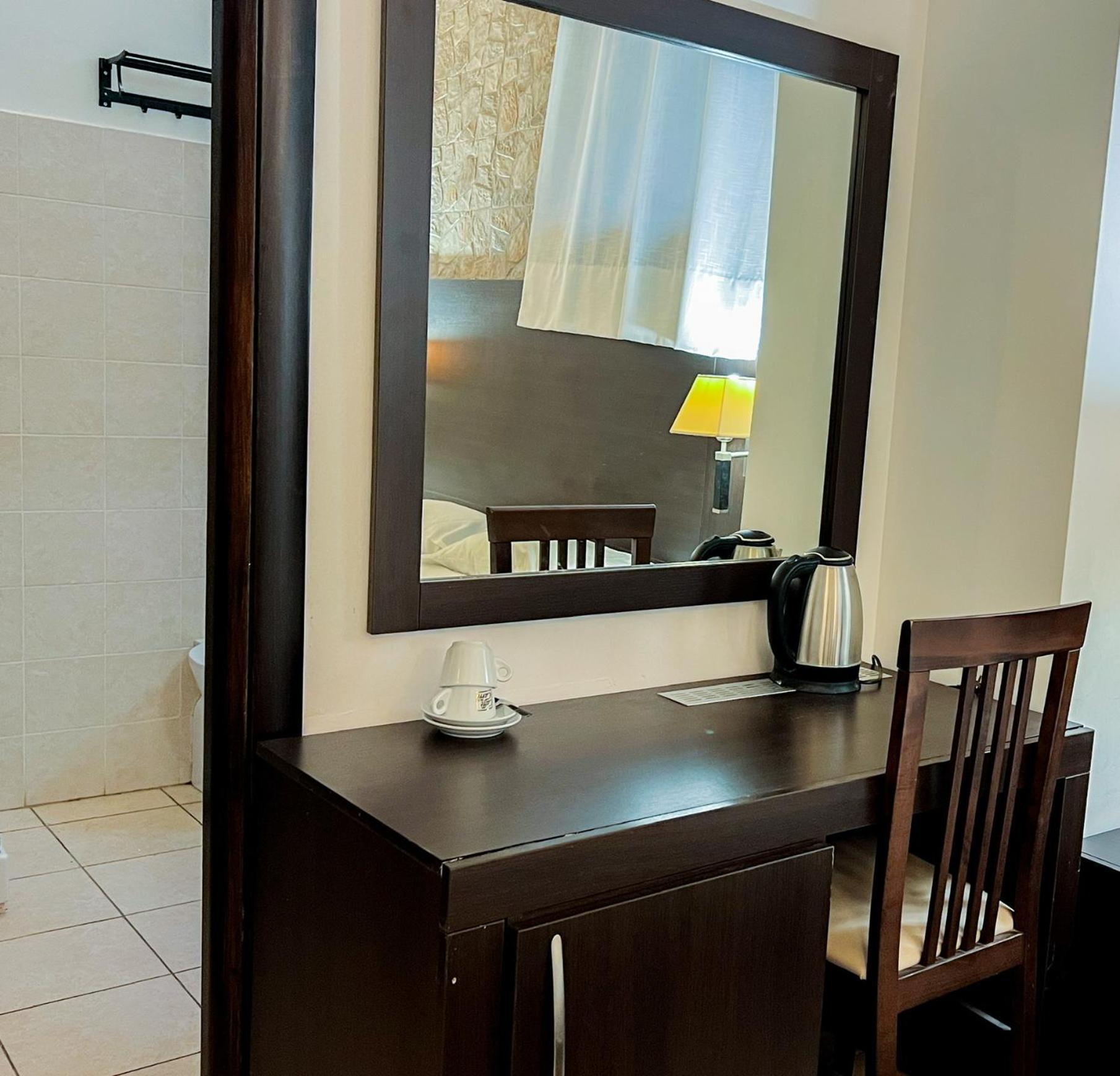 Saint Peter Loft Hotel โรม ภายนอก รูปภาพ