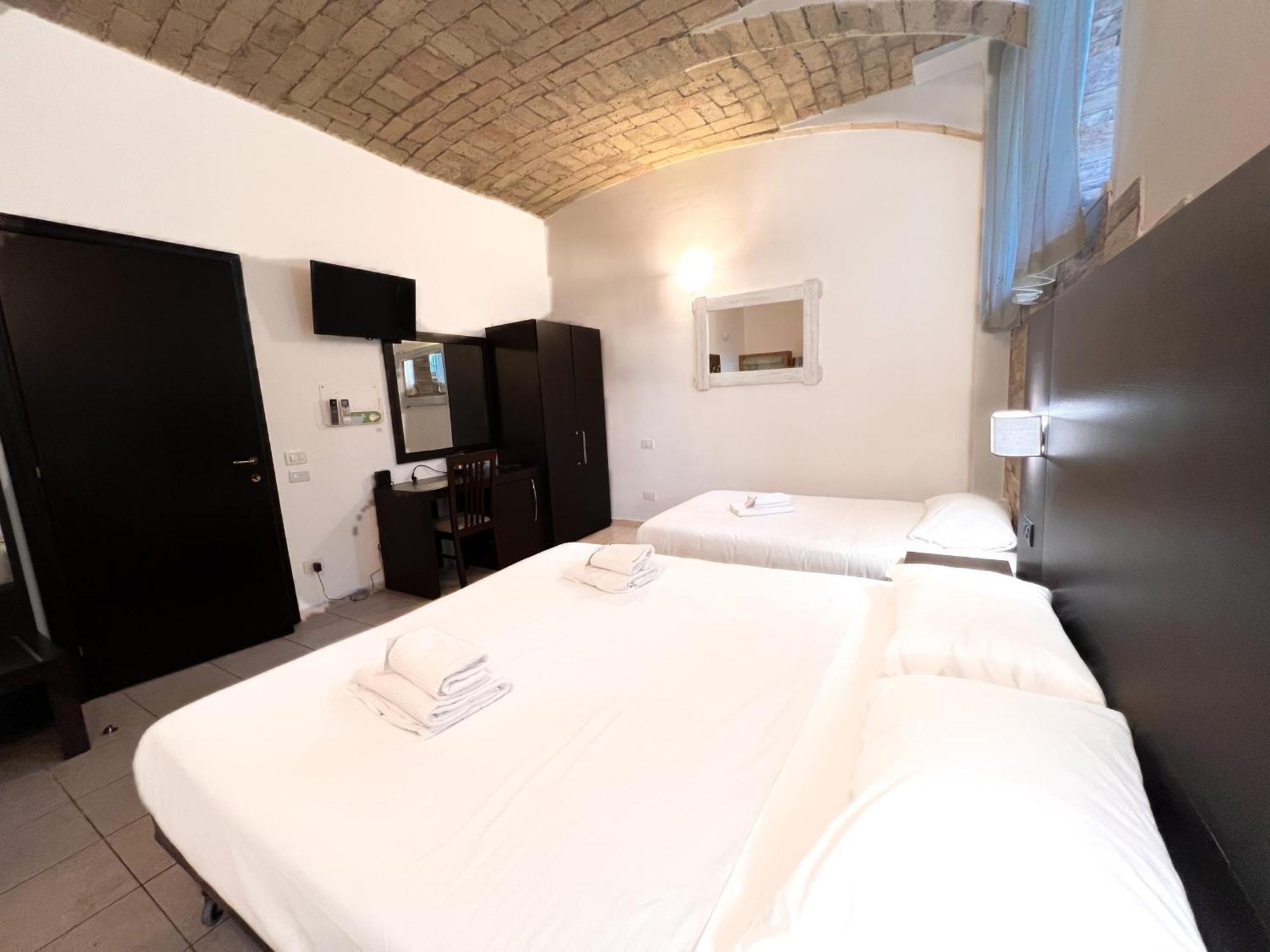 Saint Peter Loft Hotel โรม ภายนอก รูปภาพ