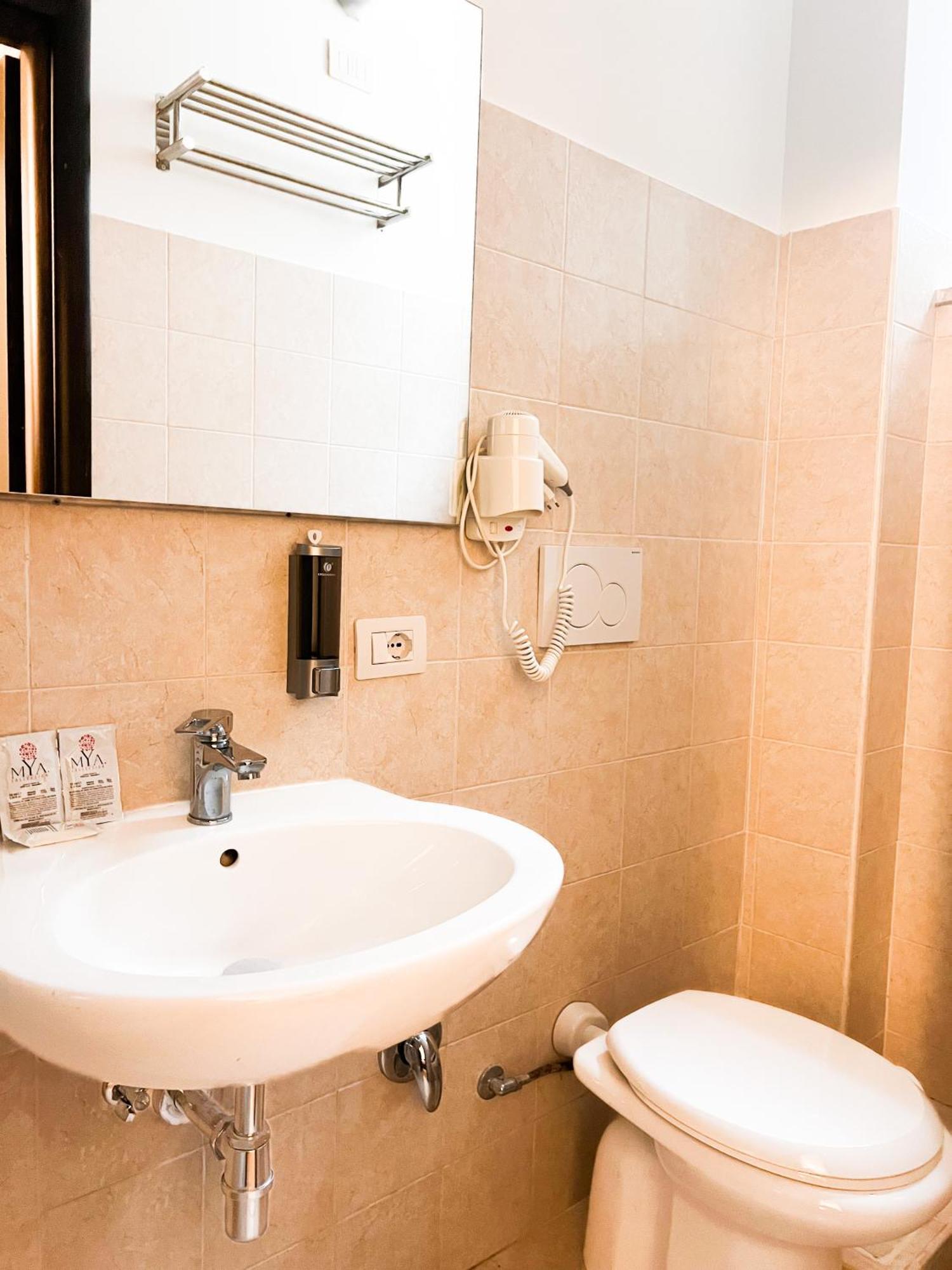 Saint Peter Loft Hotel โรม ภายนอก รูปภาพ